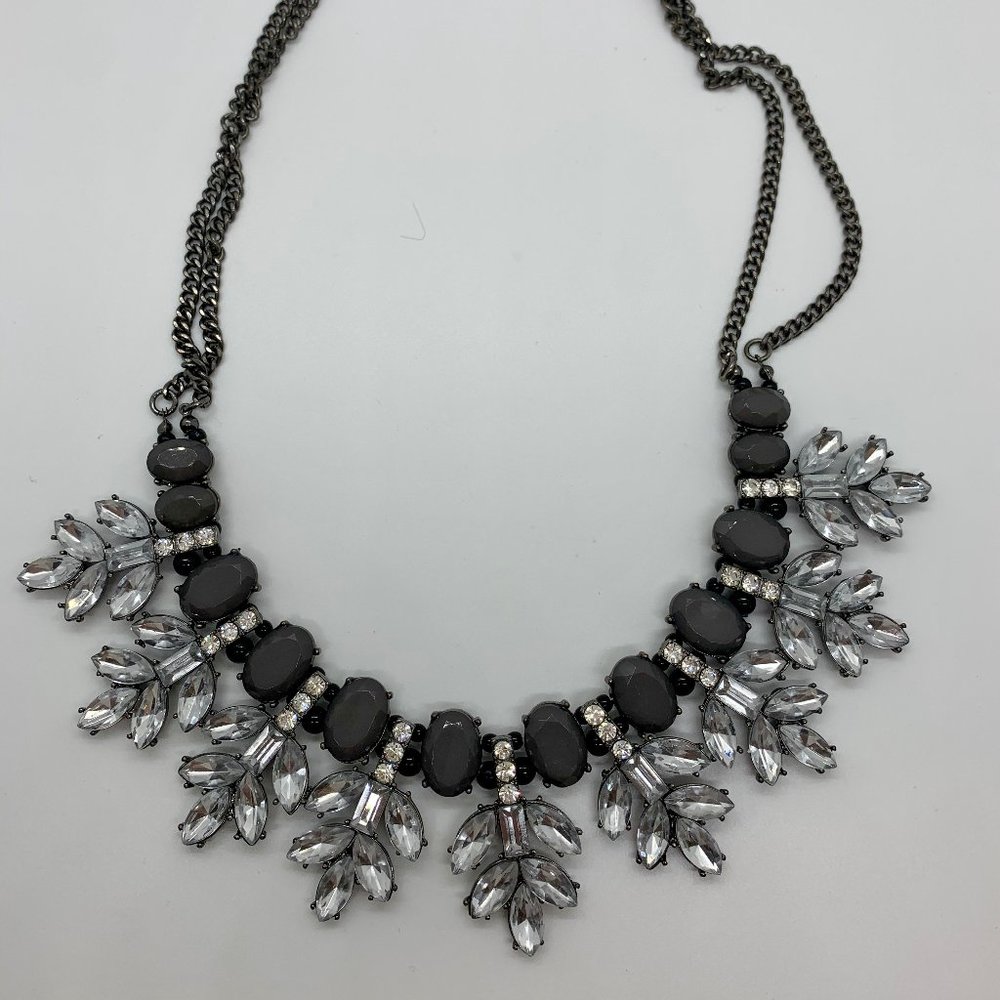 Fashion Necklace Black And Grey Large Stone collar
